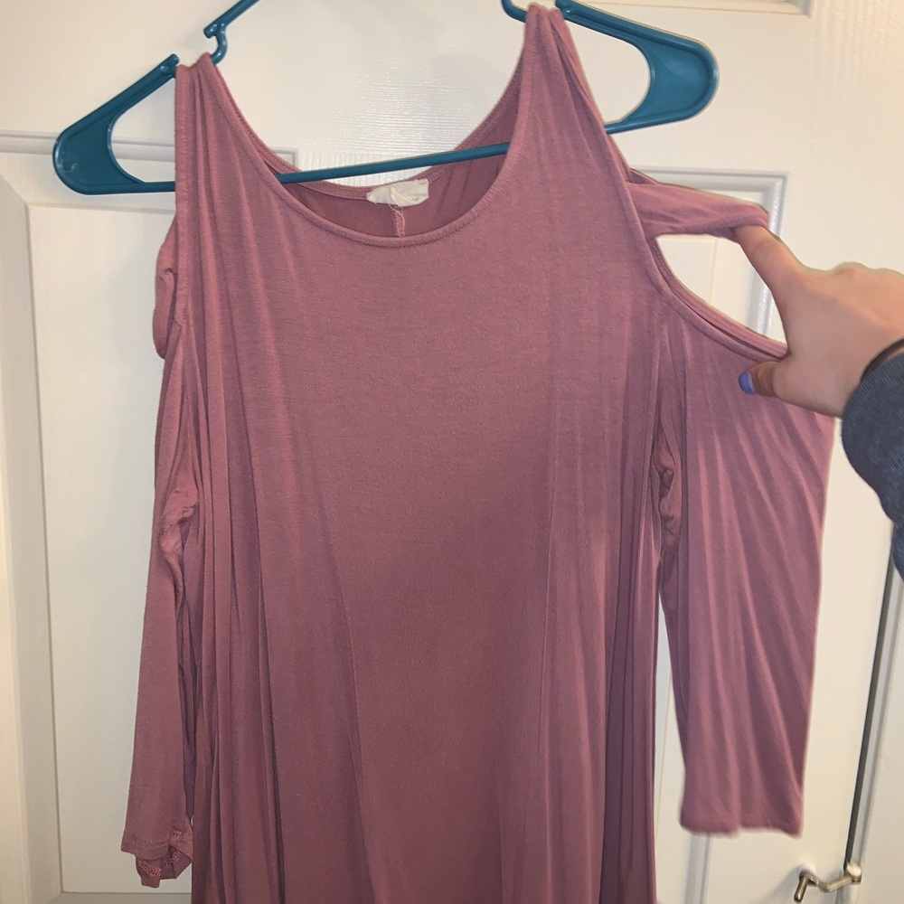 Plum, Cut-out Shoulder Top